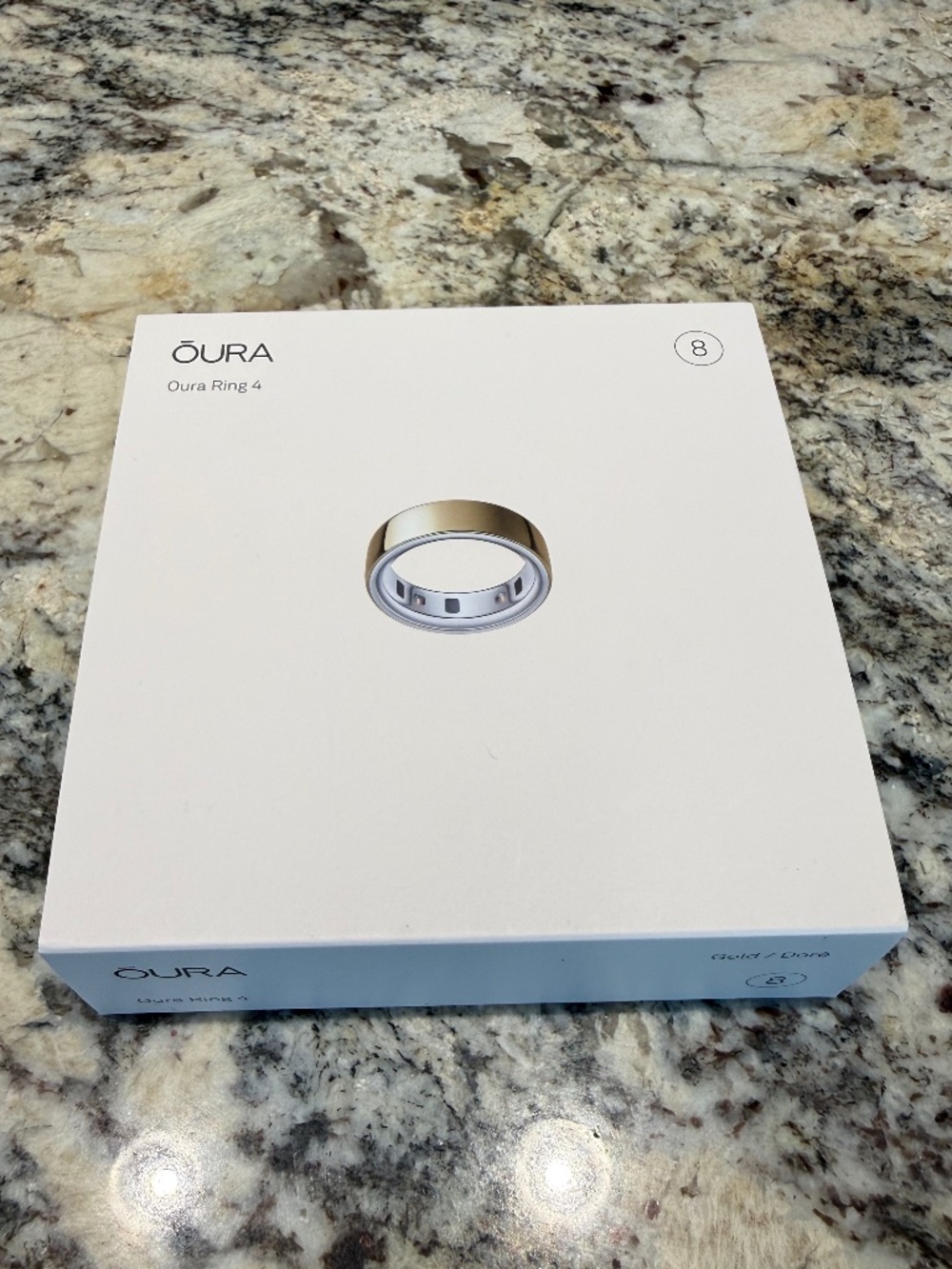 Oura Ring Gen 4 Gold Size 8 + EXTRA Charging Pad | Great Condition
